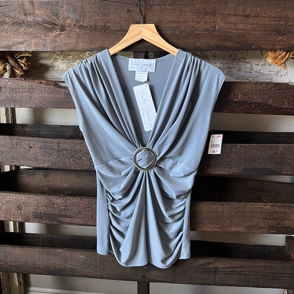 Nwt Womens Gray Top From Milano Medium